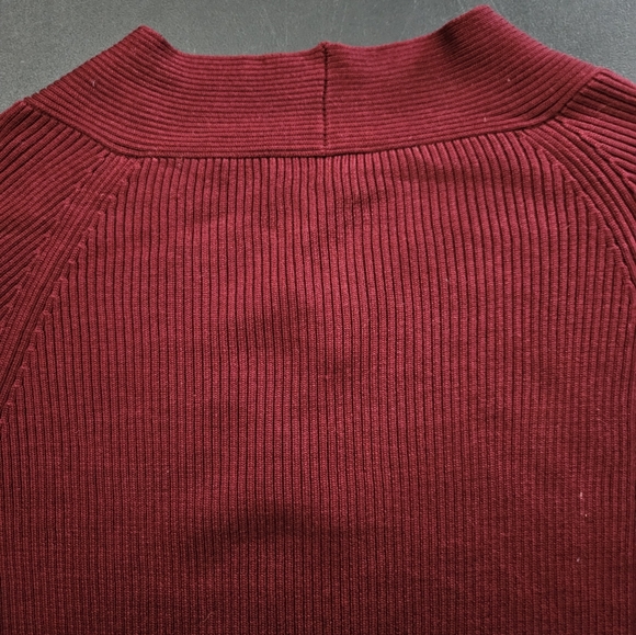 NWT - Silk "Loft" Maroon Heavy Knit Top - Size XL - Picture 7 of 8